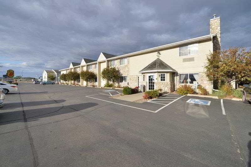 Quality Inn & Suites Prairie du Chien Exterior foto